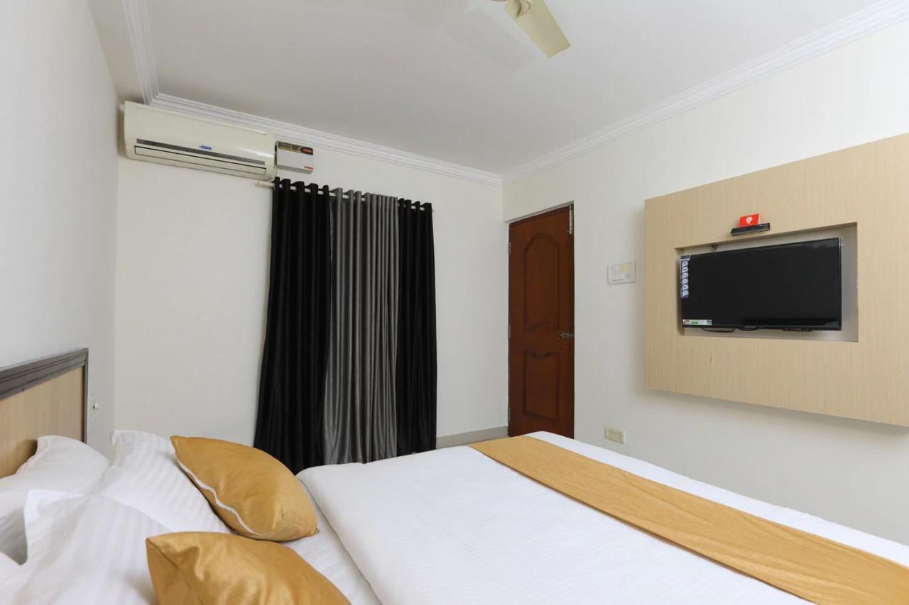 Hotel Half Moon Chennai Eksteriør billede