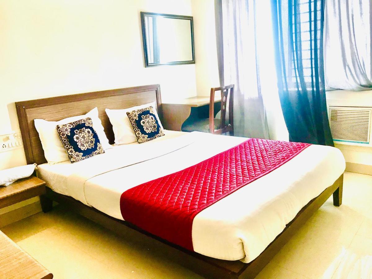 Hotel Half Moon Chennai Eksteriør billede